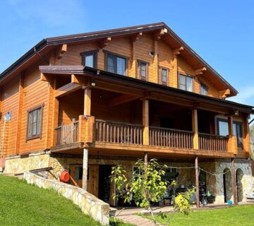 реставрация фасада внешняя покраска дома из клееного бруса-355кв.м, фото с объекта.